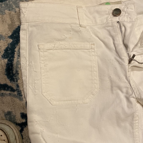 Stella McCartney white bootcut star embroidered jeans! - Picture 4 of 6